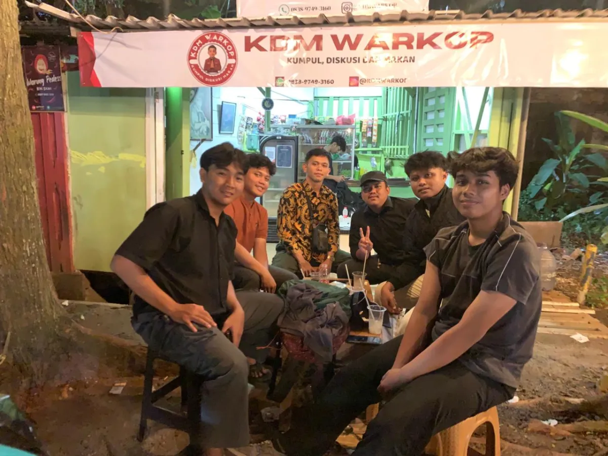 Mahasiswa UMJ Rintis Warkop KDM di Kampus, Bagi Waktu antara Kuliah dan Usaha