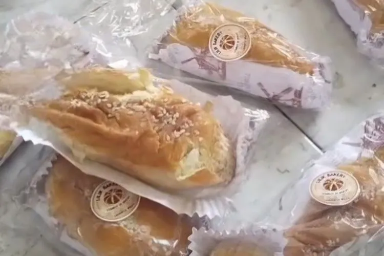 Roti Menu MBG di Sumenep Dilaporkan Berjamur
