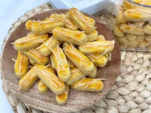 Ide Bisnis Kue Kering Jelang Lebaran: Dari Kastengel hingga Lidah Kucing