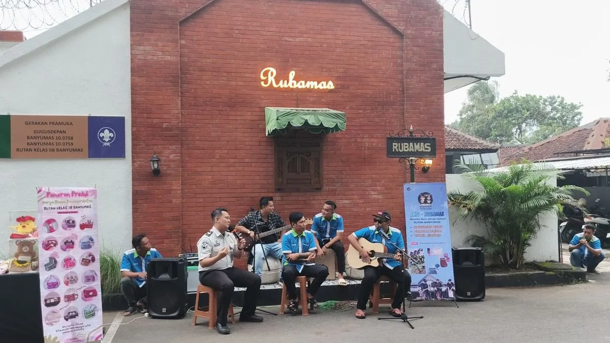 Penampilan Musik Akustik di Rutan Banyumas Tampilkan Hasil Pembinaan Kepribadian Warga Binaan