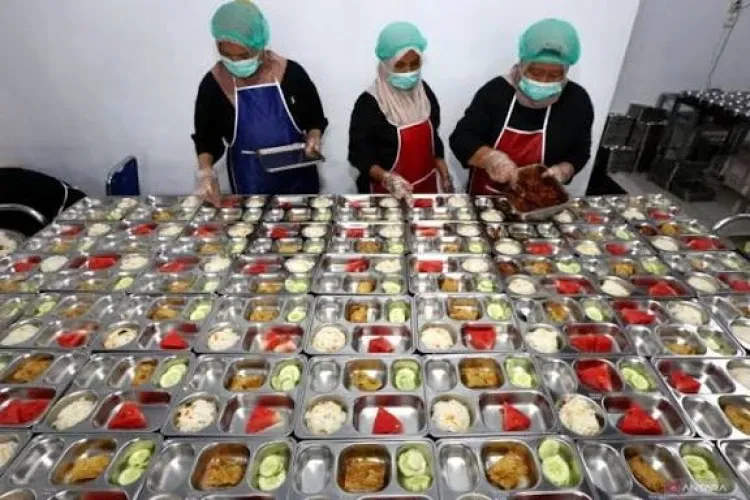BGN Perketat Standar Program Makan Bergizi Gratis Selama Ramadan 1447 H, Produk UPF dan Menu Pedas Dilarang
