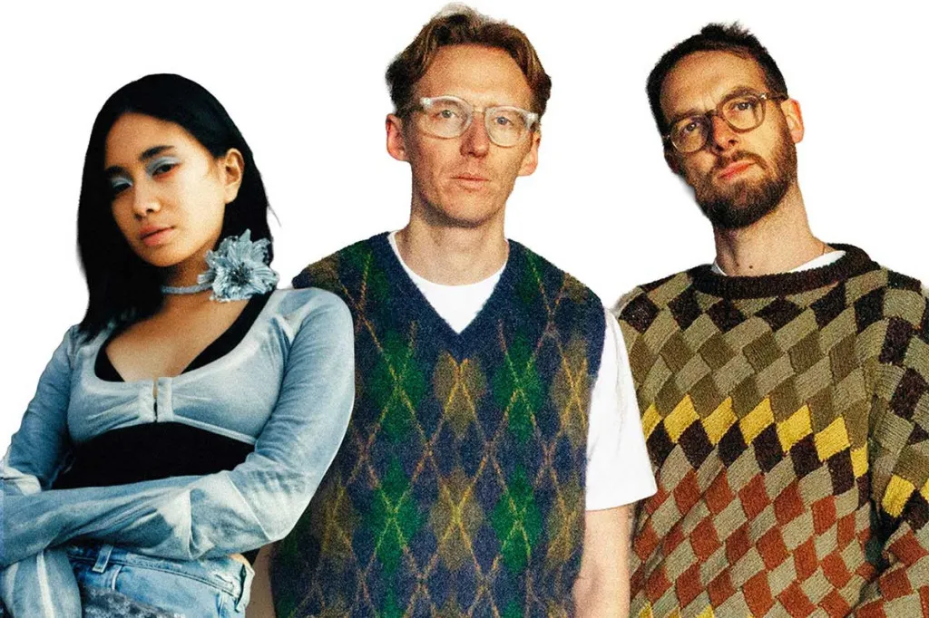 HONNE Gandeng NIKI Rilis Ulang Lagu Ikonik “Location Unknown” untuk Perayaan 10 Tahun