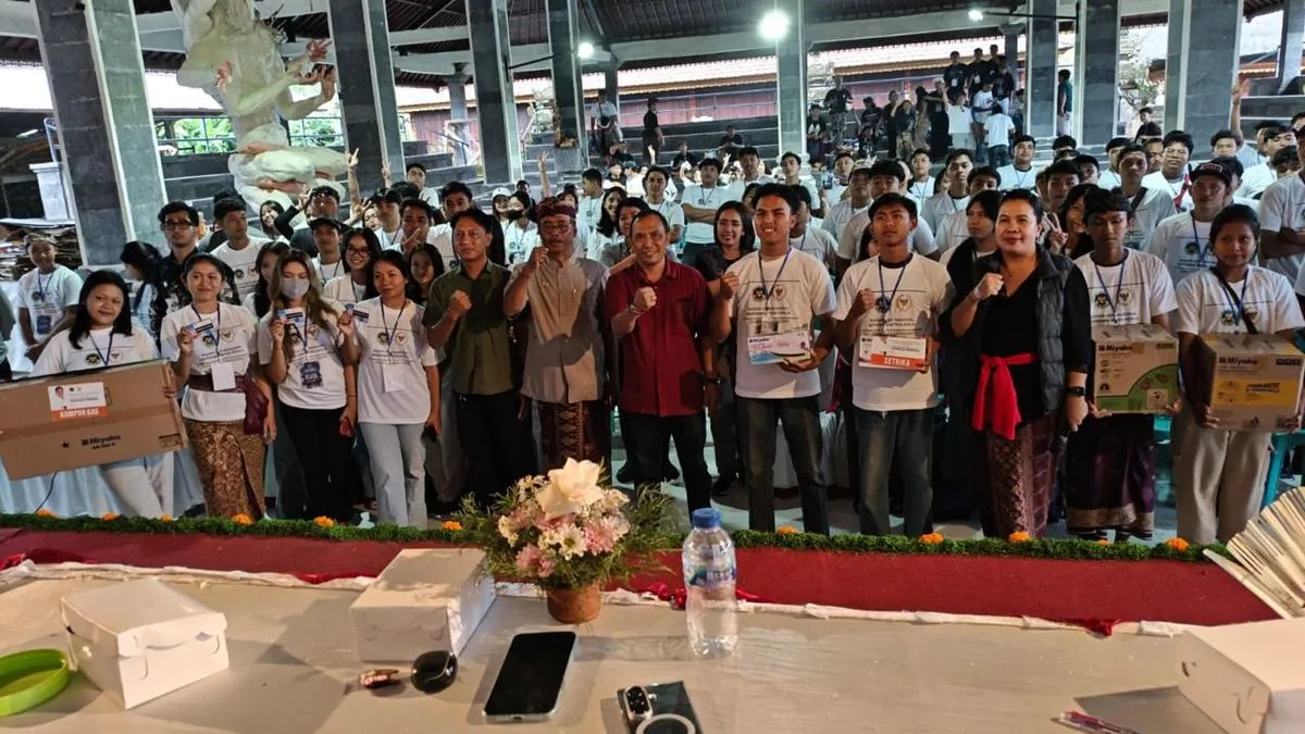 DPR dan BGN Sosialisasikan Program Makan Bergizi Gratis di Desa Senganan