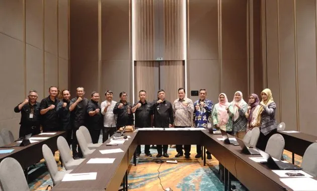 Bupati Garut Tekankan Kepatuhan Regulasi dan Transparansi dalam Penetapan THR Perumda Tirta Intan