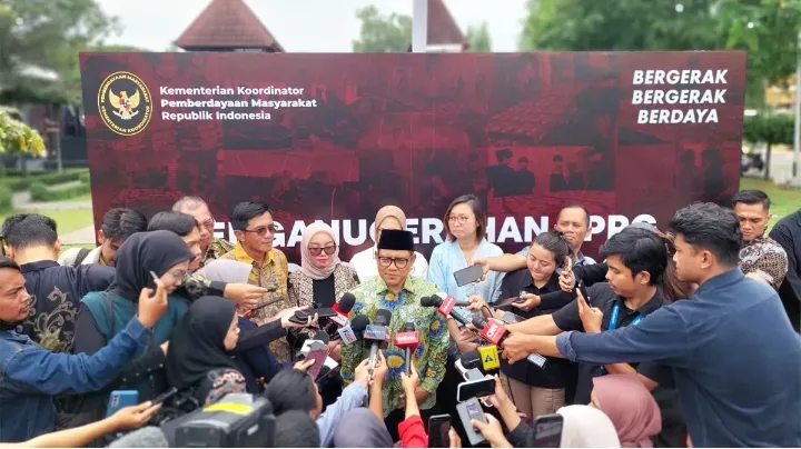 Kemenko PM Beri Penghargaan “SPPG Inspiradaya 2025” kepada 20 SPPG, Cak Imin Minta Dapur Jadi Penggerak Ekonomi Lokal