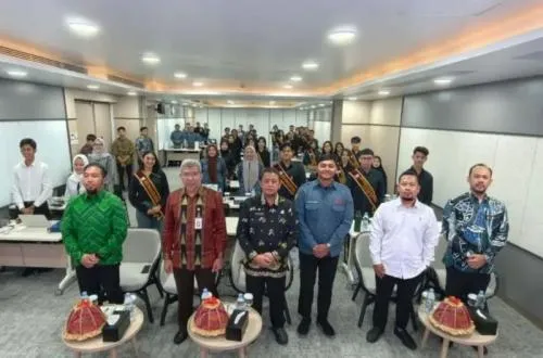 OJK Sulselbar Latih 45 Pemuda Makassar Menjadi Agen Literasi Keuangan