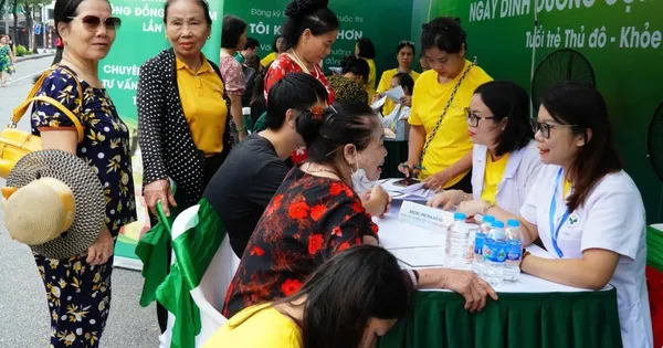 Vietnam Gelar Pawai Hari Kesehatan Nasional dan Layanan Konsultasi Gizi Gratis di Hanoi
