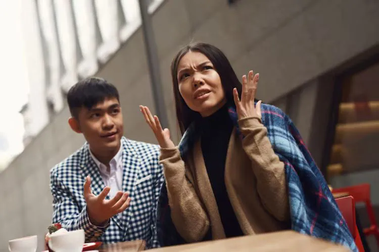 Psikologi: Tujuh Sifat yang Disebut Muncul pada Orang yang Kehilangan Teman karena Perbedaan Politik