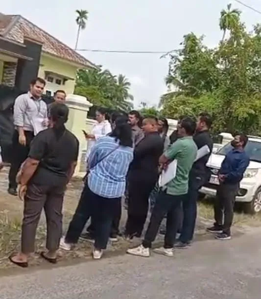 PN Tanjungbalai Lakukan Pemeriksaan Setempat Perkara PMH No. 58/PDT.G/2025/PN Tjb, Kuasa Tergugat I Ajukan Eksepsi Kewenangan