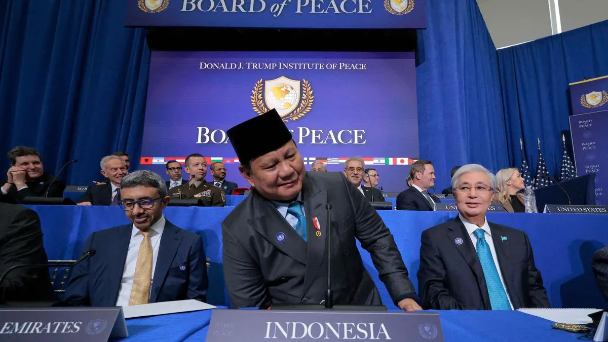 Prabowo Soroti Konflik Timur Tengah dan Tegaskan Politik Luar Negeri Indonesia Bebas Aktif