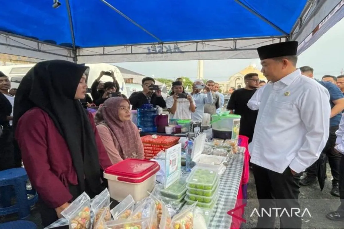 Bupati Tanah Bumbu Sediakan 42 Stan UMKM untuk Lestarikan Kuliner Tradisional Selama Ramadhan