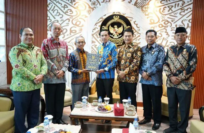 Bupati Kaur Terima LHP Semester II 2025 dari BPK Bengkulu, Tegaskan Komitmen Perbaikan Pengelolaan Keuangan
