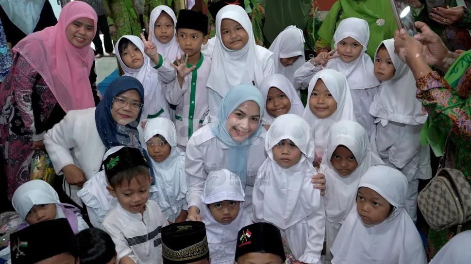 Ratu Zakiyah Minta Orang Tua Batasi Gadget dan Biasakan Anak Sholat Berjamaah serta Mengaji di Rumah