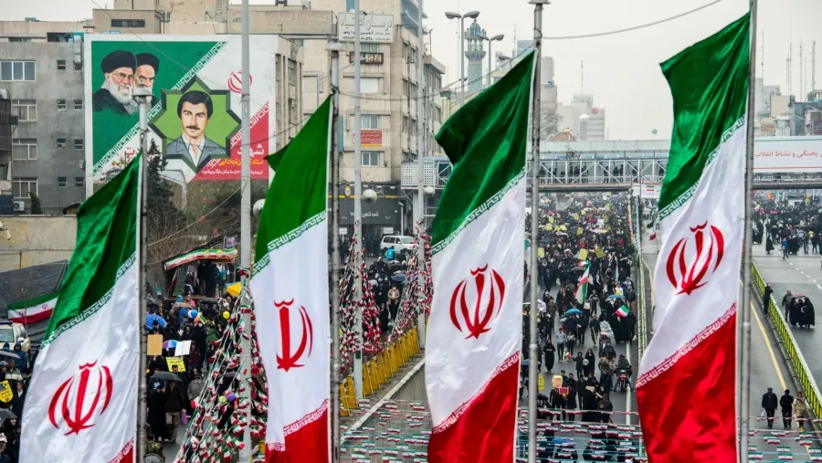 Ketegangan Iran Meningkat, AS, Inggris, dan China Mulai Evakuasi Staf Kedutaan di Timur Tengah