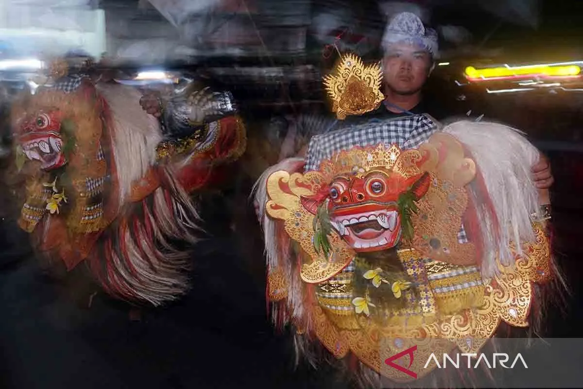 Tradisi Okokan di Tabanan, Warga Keliling Desa untuk Tolak Bala Jelang Nyepi