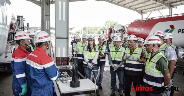 Pertamina Patra Niaga Tunjukkan Prosedur Quality Control Avtur Berlapis di AFT Halim Perdanakusuma