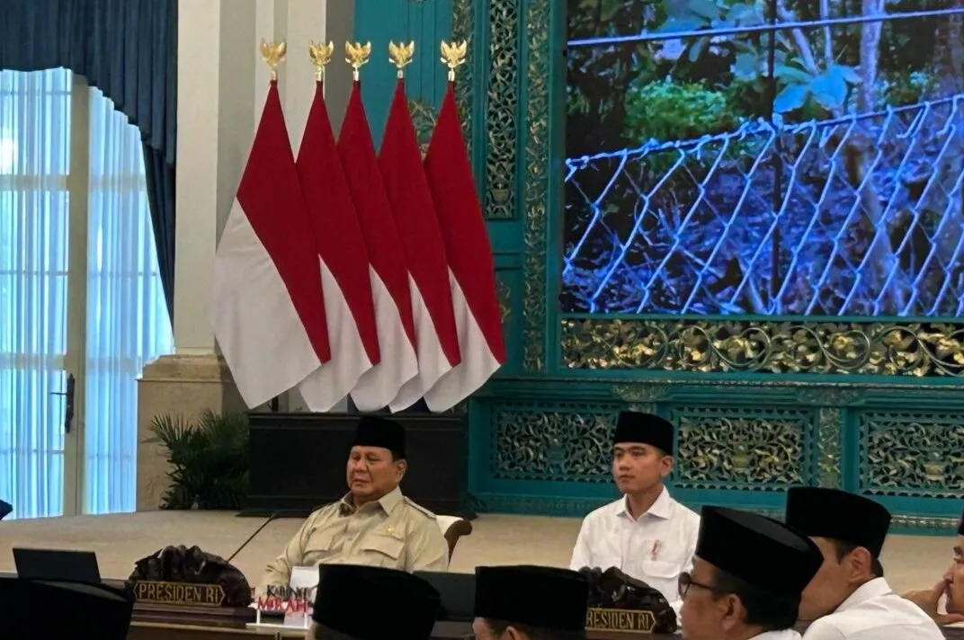 Sidang Kabinet Paripurna, Prabowo Minta Stabilitas BBM hingga Internet Selama Lebaran