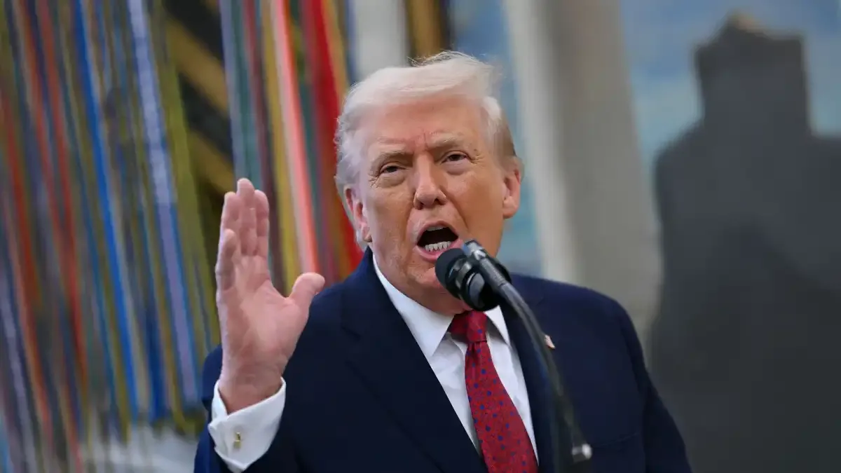Trump Klaim Iran Hubungi AS untuk Buka Pembicaraan Usai Serangan Militer