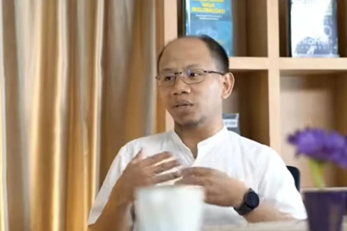 Pengamat: BUMN Pilar Penting Agar Sistem Ekonomi Indonesia Tetap Seimbang