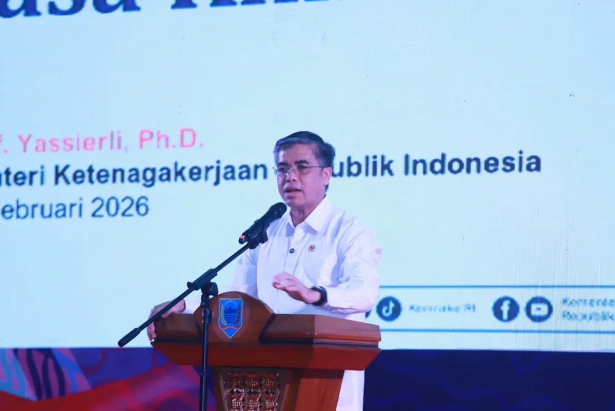 Menaker Yassierli: Generasi Muda Perlu Terus Tambah Keterampilan agar Tak Tersisih