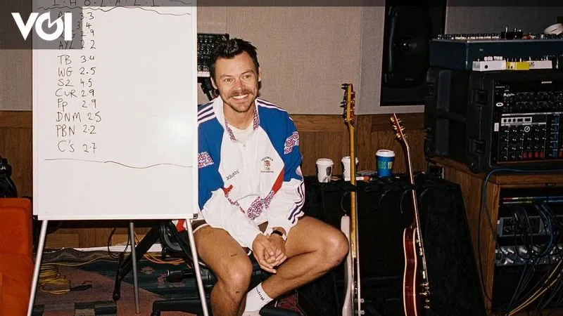 Harry Styles Geser Bruno Mars dari Puncak Billboard 200 Lewat Album Terbaru