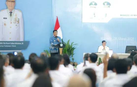 Pengurus Dekopinda se-Sulut Dilantik, Gubernur Yulius Tekankan Koperasi sebagai Penggerak Ekonomi Rakyat