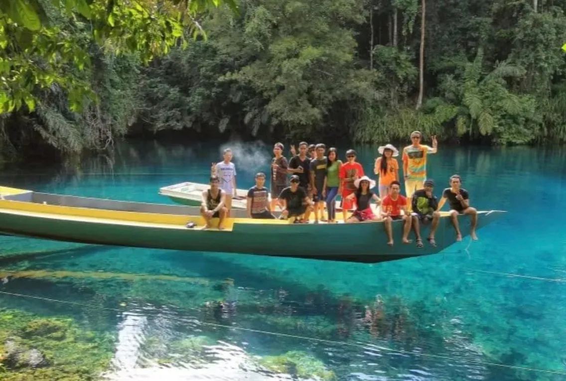 Labuan Cermin di Berau, Danau Dua Rasa dengan Air Tawar dan Asin dalam Satu Perairan