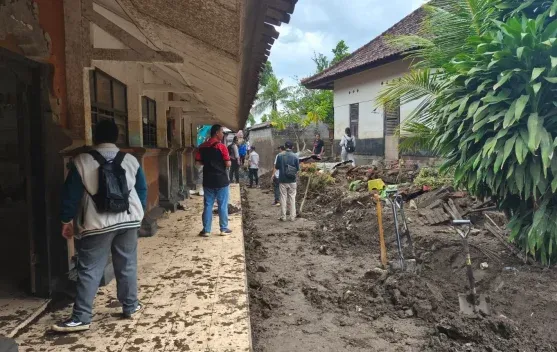 Kegiatan Belajar di SDN 5 Banjar Berangsur Pulih Usai Banjir Bandang