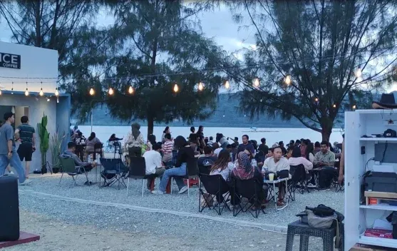 Tren Coffee Shop di Jayapura Dinilai Dorong UMKM dan Ruang Aktivitas Positif Anak Muda