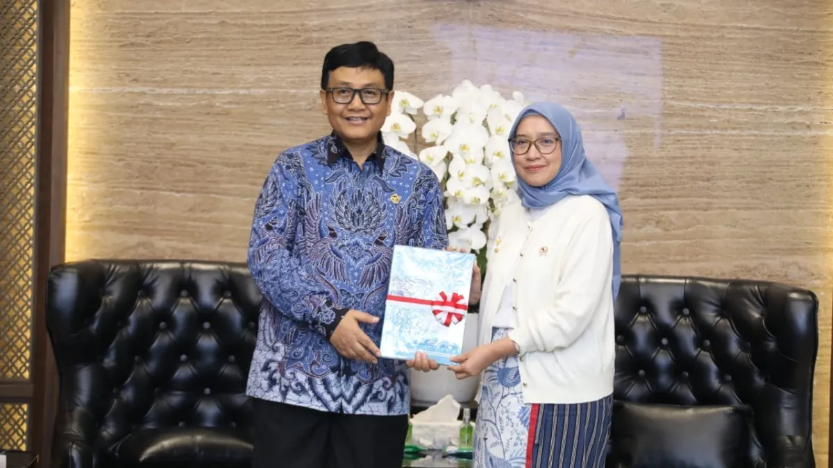 Menteri PANRB Terima LHP BPK atas SP4N 2024–Semester I 2025, Serahkan Laporan Keuangan 2025