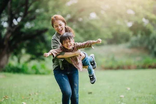 Empat Pilar agar Anak Tidak Mudah Sakit: Imunisasi, Gizi Seimbang, Stimulasi, dan PHBS