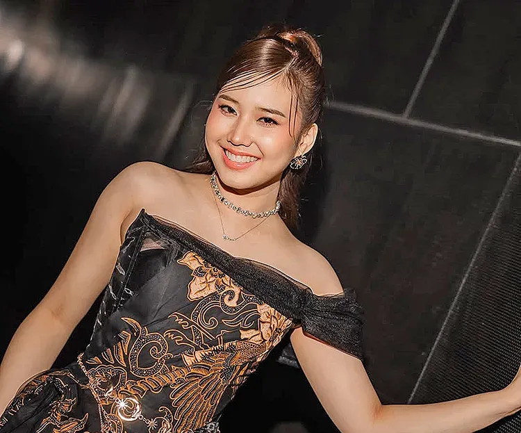Arrcely Evina Purnomo, Mahasiswi Kedokteran Gigi UGM asal Malang Tembus Top 9 Indonesian Idol