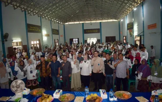 DPR dan Badan Gizi Nasional Sosialisasikan Program Makan Bergizi Gratis di Bakauheni