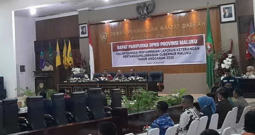 DPRD Maluku Soroti Dampak PSN terhadap PAD dan Pengelolaan Pasar Mardika dalam Paripurna LKPJ 2025