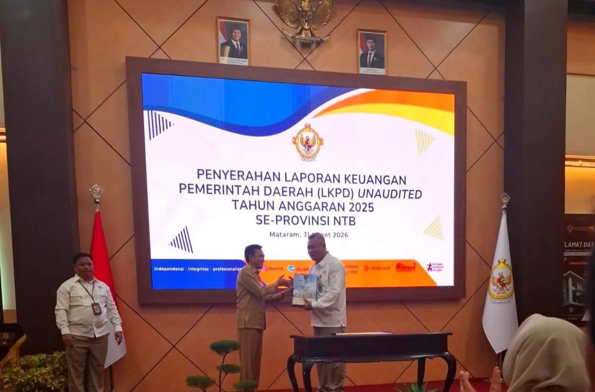 Pemkab Lombok Tengah Serahkan LKPD Unaudited 2025 ke BPK NTB