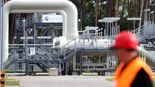 Uni Eropa Sepakat Hentikan Impor Energi dari Rusia Bertahap hingga 2028