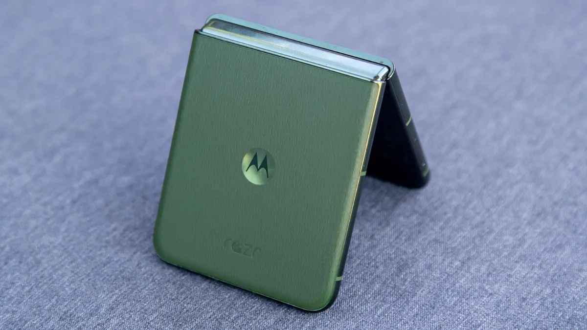 Bocoran Spesifikasi Motorola Razr 70: Kamera Ganda 50MP dan Opsi Storage hingga 1TB