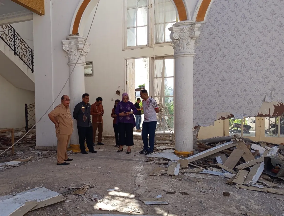 Wali Kota Gorontalo Tinjau Renovasi Gedung untuk Mall Pelayanan Publik, Target Selesai Desember 2026