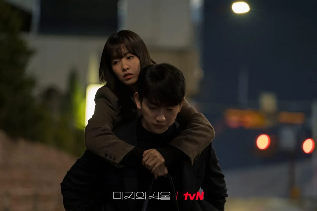 Episode 5 Our Unwritten Seoul: Benih Asmara Tumbuh, Ho-su Mulai Curiga Identitas Mi-rae