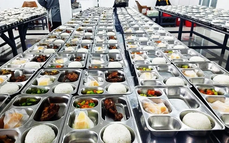Prabowo: Program Makan Bergizi Gratis Dorong Pertumbuhan Ekonomi Akar Rumput di Tengah Krisis Global