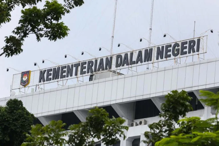 Kemendagri Memantau Isu Konflik Global dan Menjamin Stabilitas Dalam Negeri