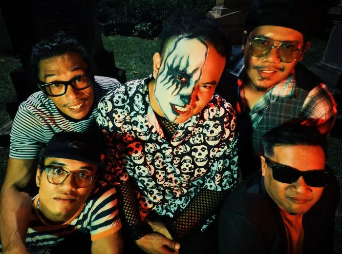 Band Singapura 1-800 Wicked Perkenalkan Ulang Single “Vespa Biru” untuk Perluas Pasar di Indonesia