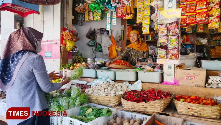 Harga Bumbu Dapur di Pasar Induk Banyuwangi Terus Naik, Pedagang Kurangi Stok