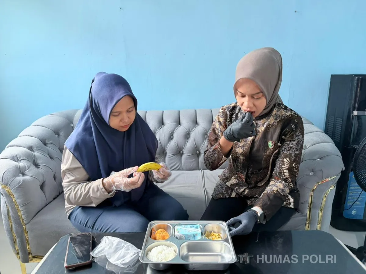 Sidokkes Polres Solok Selatan Periksa Keamanan Pangan Dapur SPPG untuk Program MBG