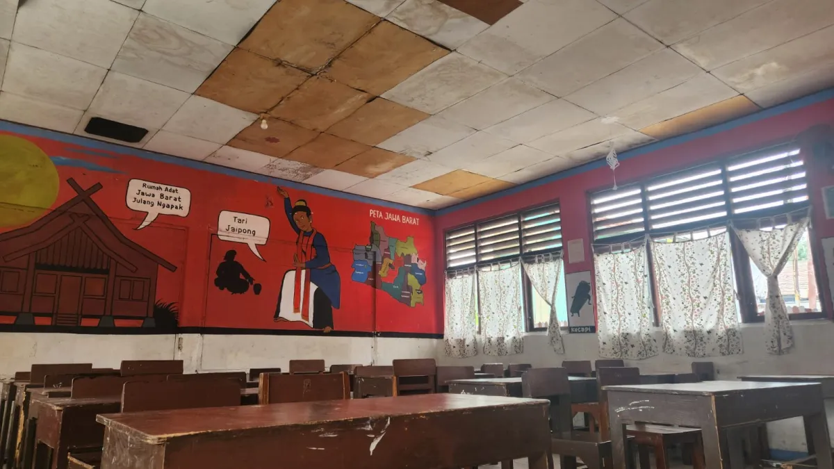 PT Berkat Alam Cemerlang Salurkan CSR untuk Perbaikan Ruang Kelas SDN Sampora 01 Cibinong