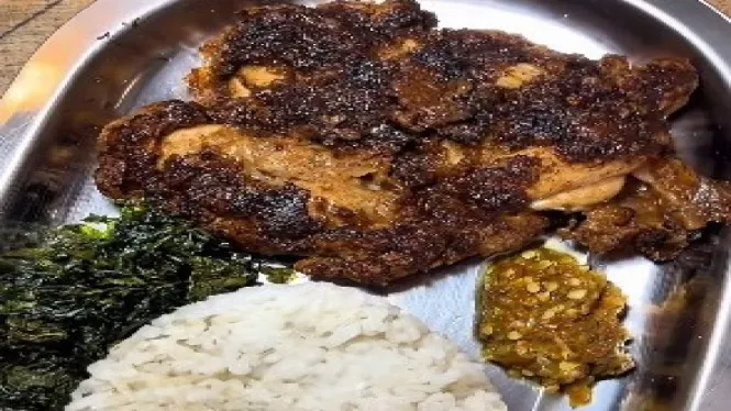 Warung Pangestu Jogja, Hidden Gem Ayam Krisbar Boneless yang Disebut Bikin Ketagihan