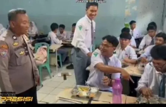 Polresta Balikpapan dan Satgas MBG Salurkan 1.300 Porsi Makanan Bergizi ke SMAN 4 Sepinggan
