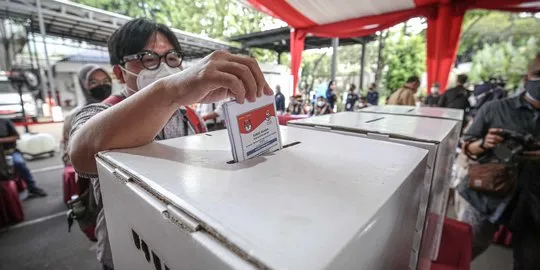 Survei Indikator: Kepercayaan Publik terhadap Demokrasi Naik Menjadi 77,2%
