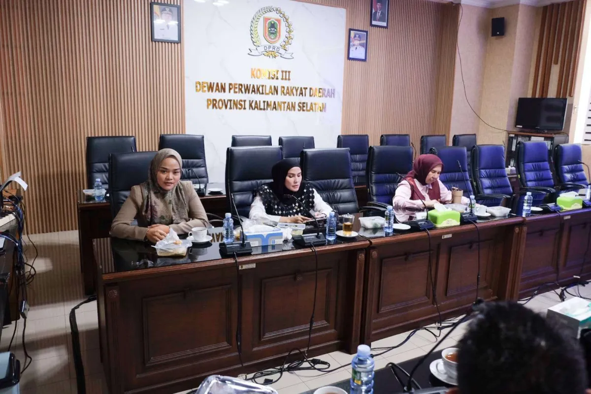 DPRD Kalsel Tetapkan Pimpinan Pansus III LKPj, Jadwal Kerja Mulai Disusun