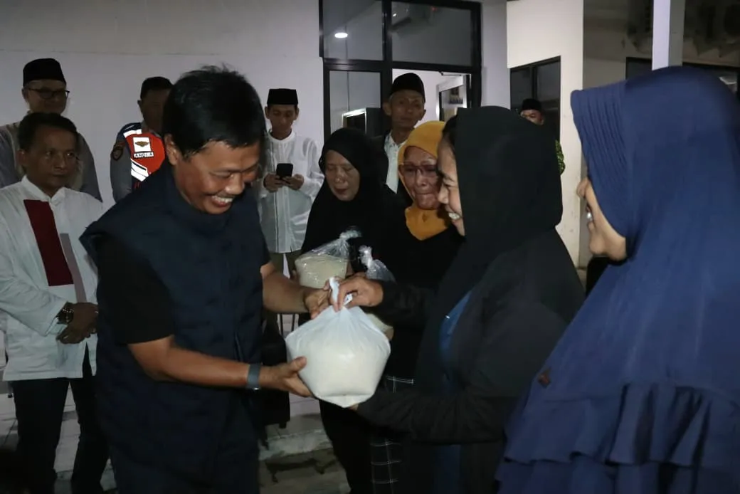Wali Kota Cirebon Pantau Penghimpunan dan Penyaluran Zakat Fitrah 1447 H, Tekankan Transparansi